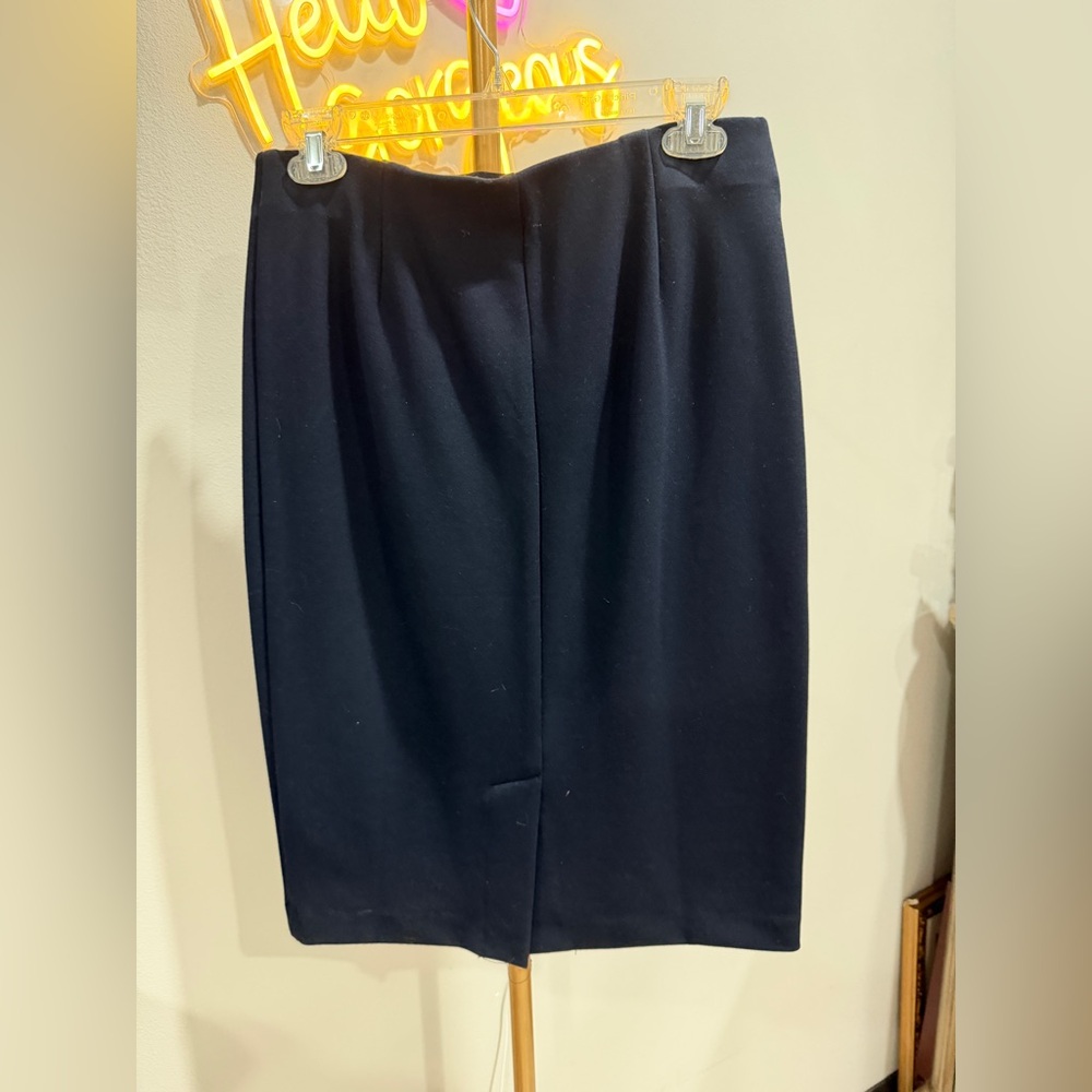 Chic Navy Buttoned Pencil Skirt - Picture 6 of 9